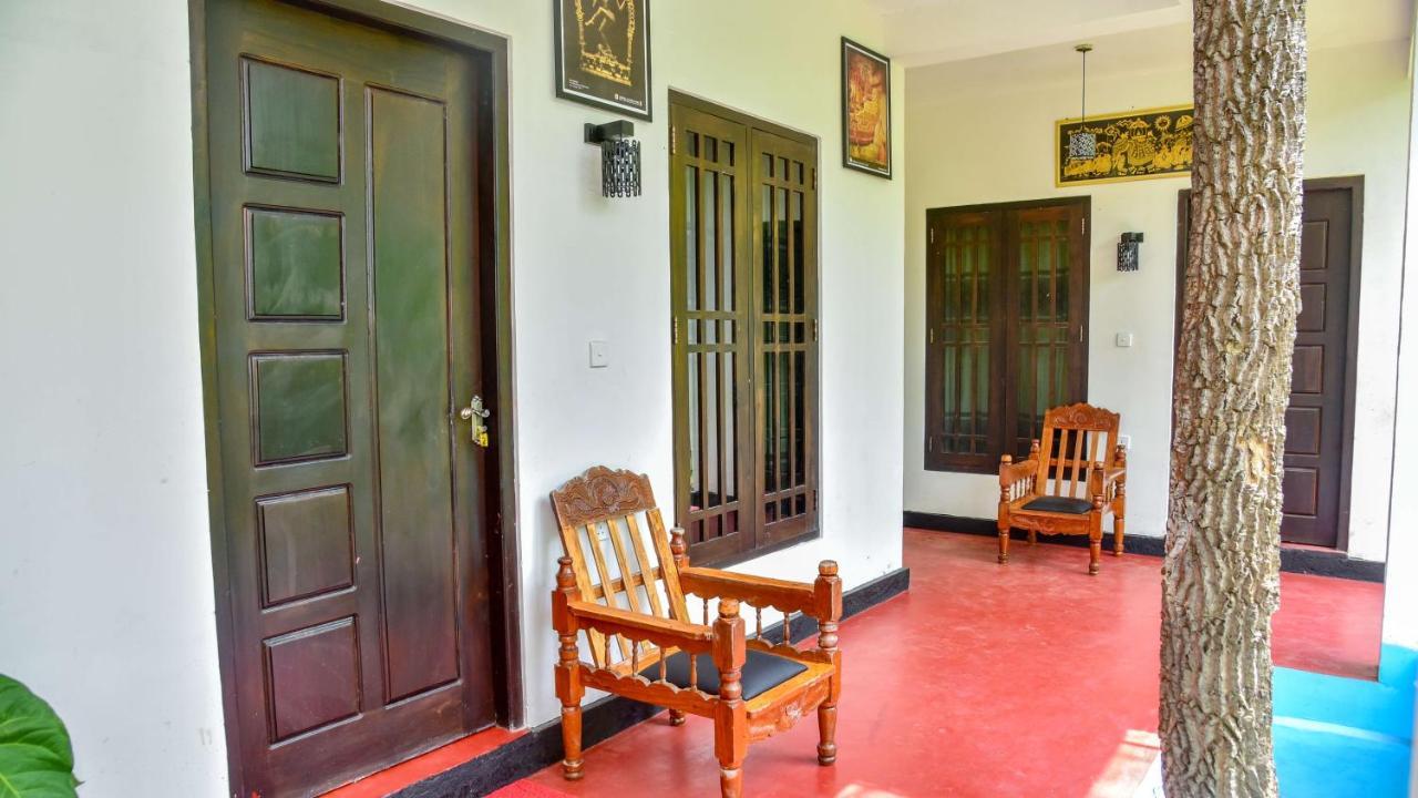 Smashing Inn دامبولا المظهر الخارجي الصورة